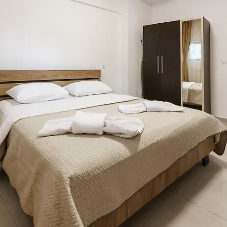 Appartamento Le Alex, Bright & Modern Escape Near Citycenter Salonicco