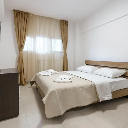 Appartamento Le Alex, Bright & Modern Escape Near Citycenter Salonicco